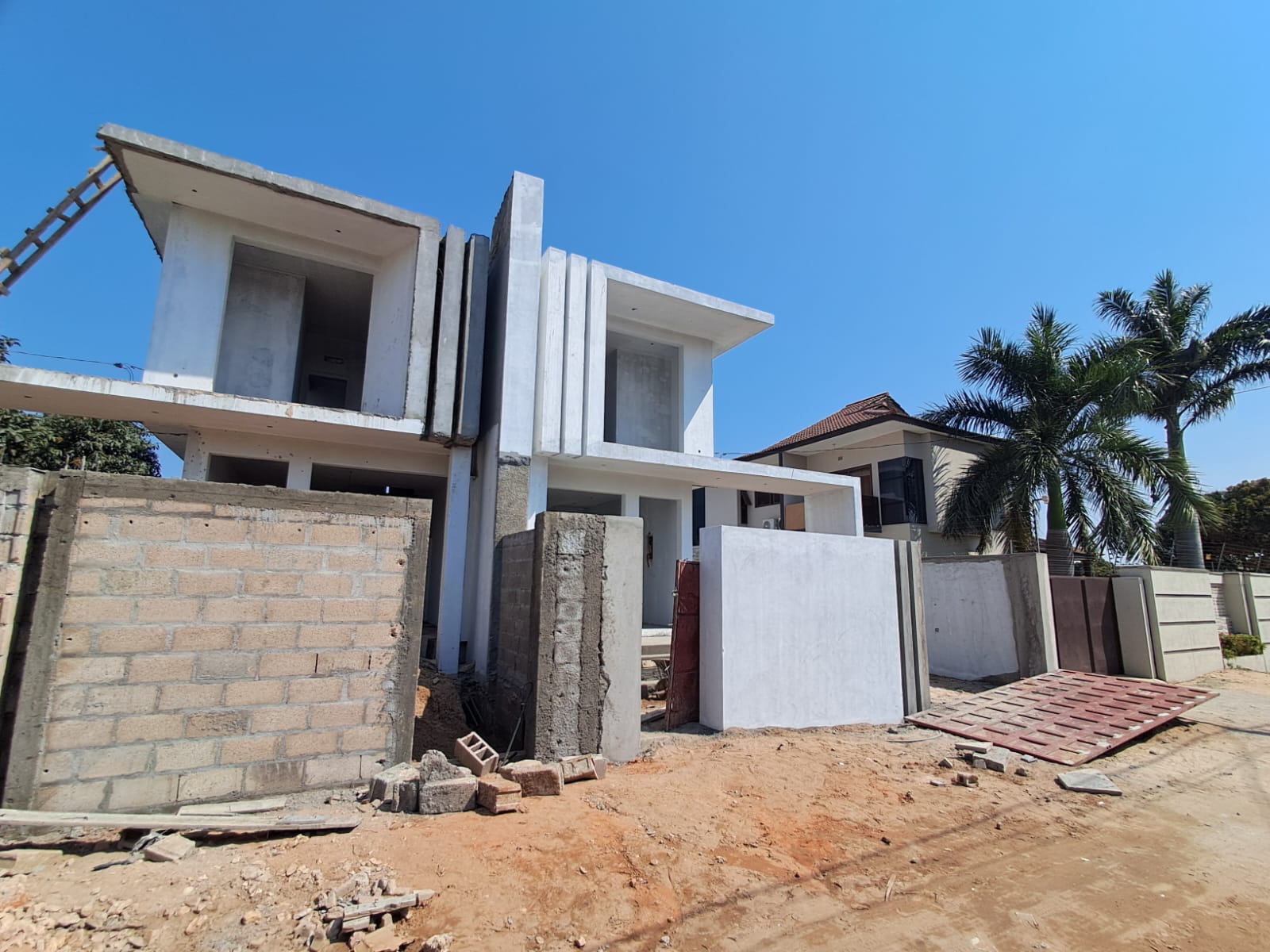 Fachada da obra tal como está hoje